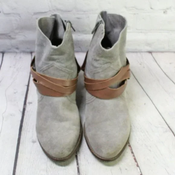 OTBT Bedford Gray Suede Side Zip Low Heel Ankle Boots Size 6.5 M - Picture 5 of 9